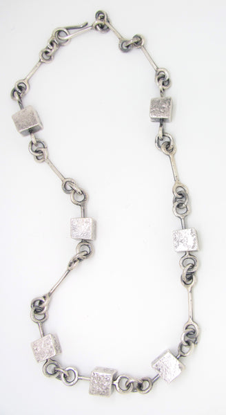 Short Cube Chain
