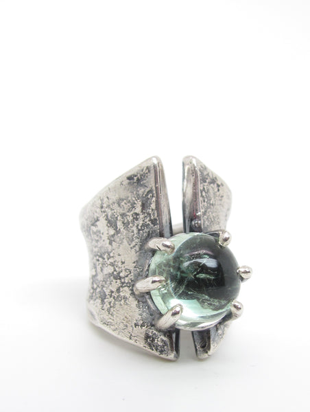 Effervescent Shield Ring
