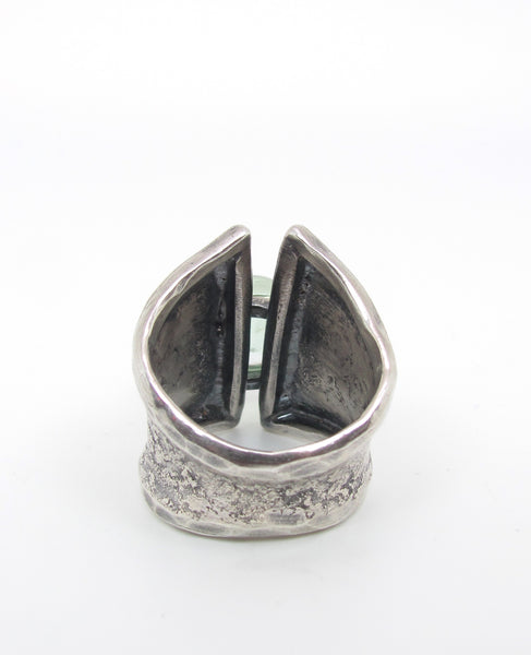 Effervescent Shield Ring