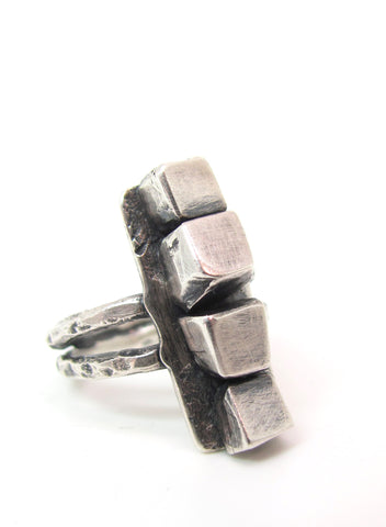 Hammered Cubes Shield Ring