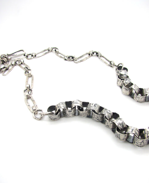 Volcanic Rolo Chain Link Necklace