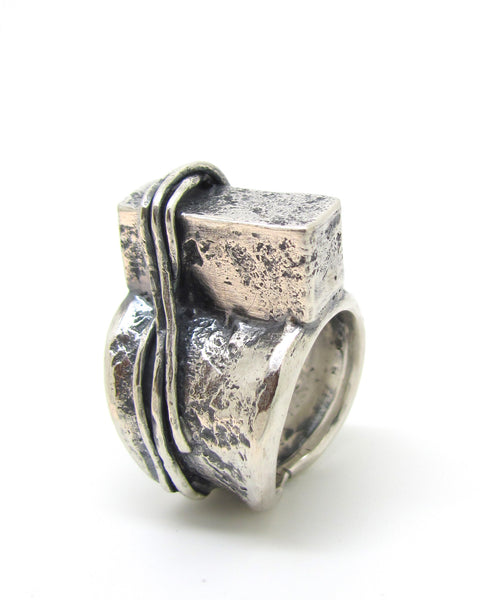 Brick and Root Ring