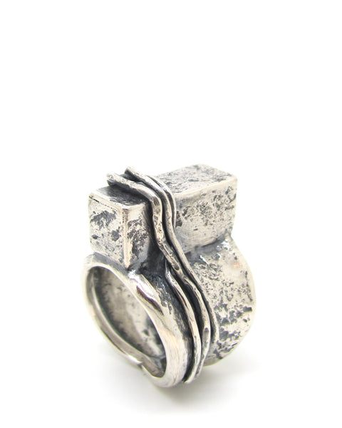 Brick and Root Ring